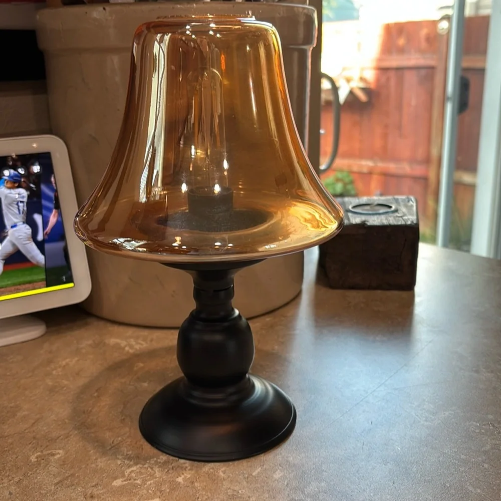 Used Battery-Operated Small Lamp with timer